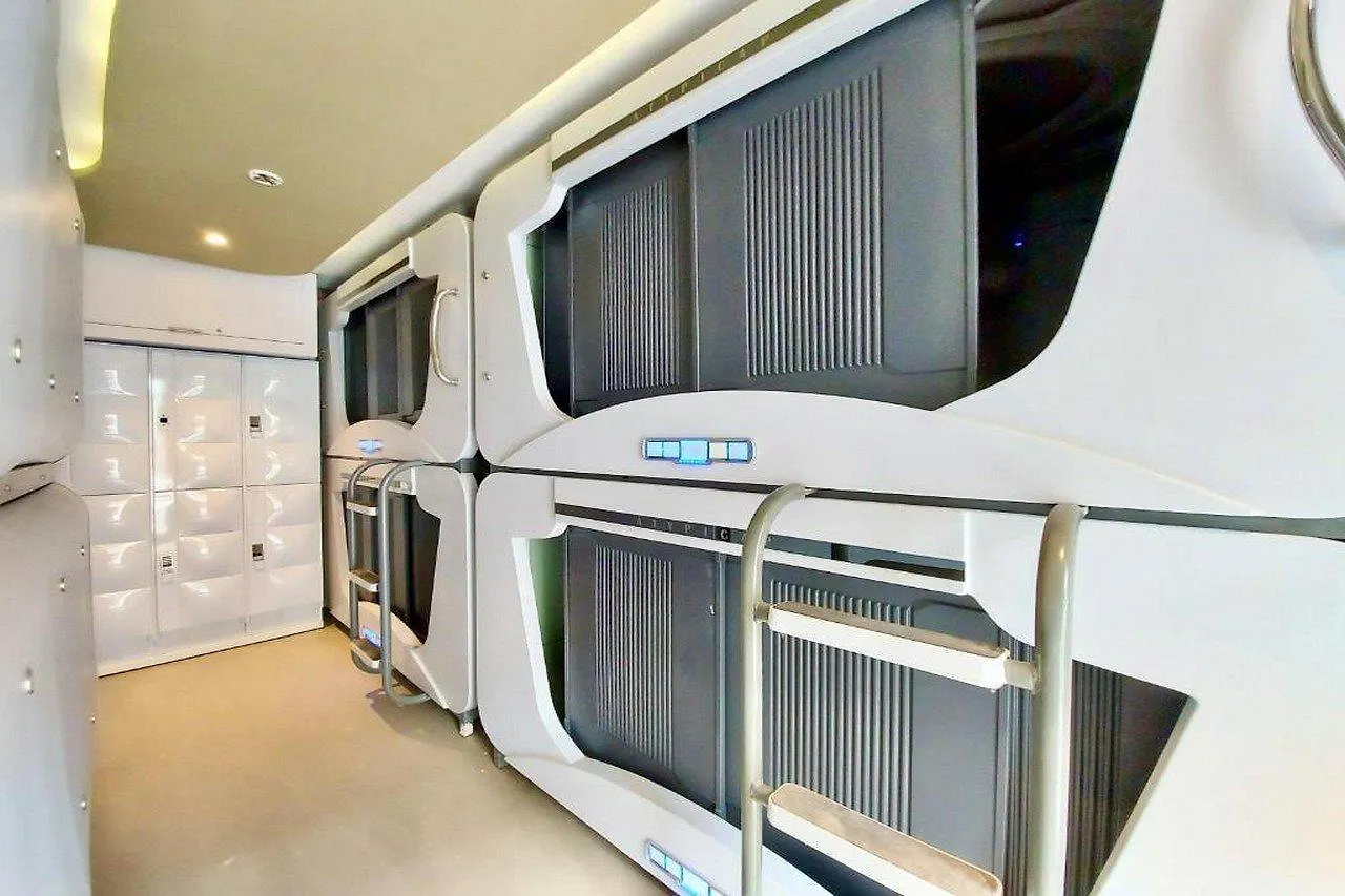 Atypicap Capsule Hostel 拉克鲁斯