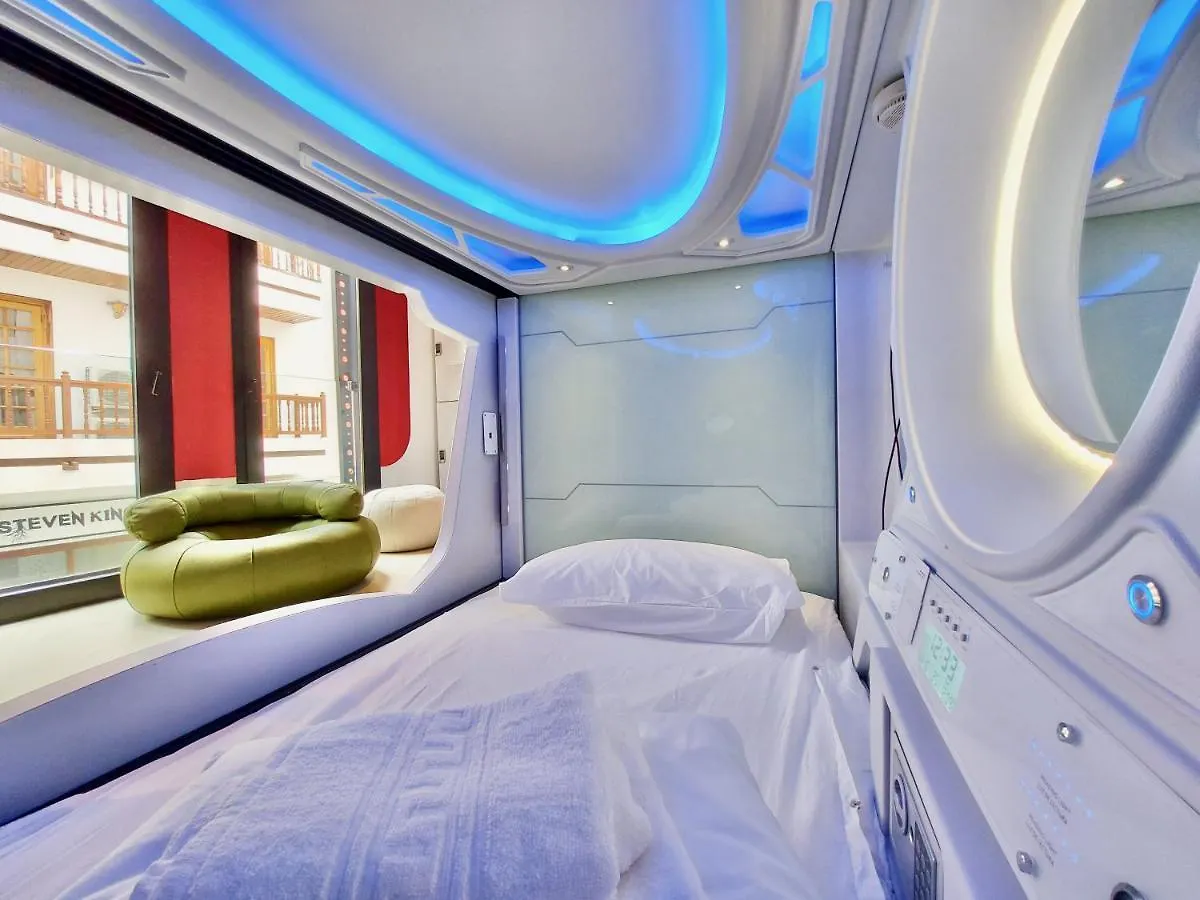 Capsule hotel Atypicap Capsule Hostel Puerto de la Cruz  Spain