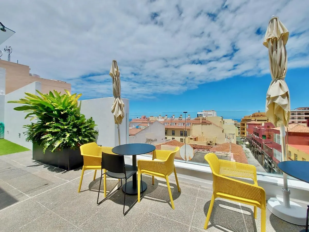 Kapsül Otel Atypicap Capsule Hostel Puerto de la Cruz  İspanya